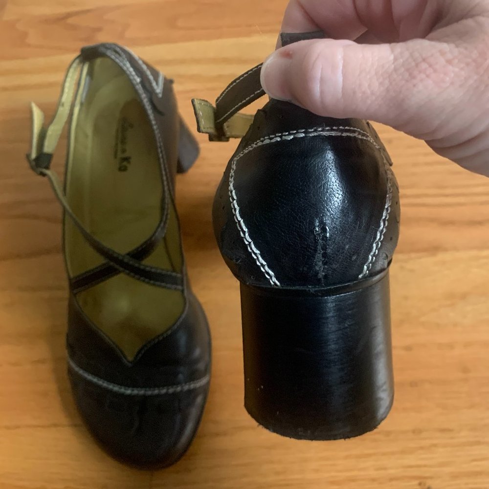 Darling Laura & KO black heels sz 39 (8.5)